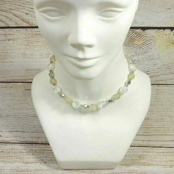 Women White/Clear Beads Necklace &  Silver Color Clips Earrings Set Gift for Her - Picture 6 of 12